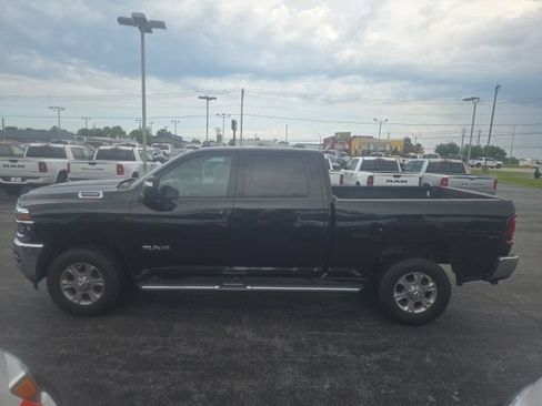 Used 2026 RAM 2500 Big Horn AWD/4WD image 4