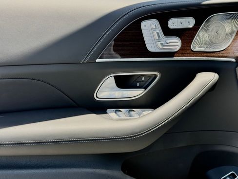 New 2026 Mercedes-Benz GLS 63 AMG 4MATIC image 16