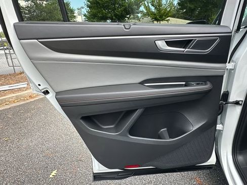 New 2026 Volkswagen Atlas Peak Edition AWD/4WD image 22