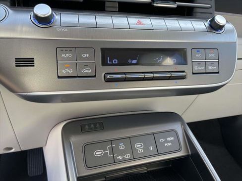 New 2026 Hyundai Kona SEL Premium FWD image 11