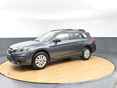 Used 2019 Subaru Outback 2.5i AWD/4WD image 5