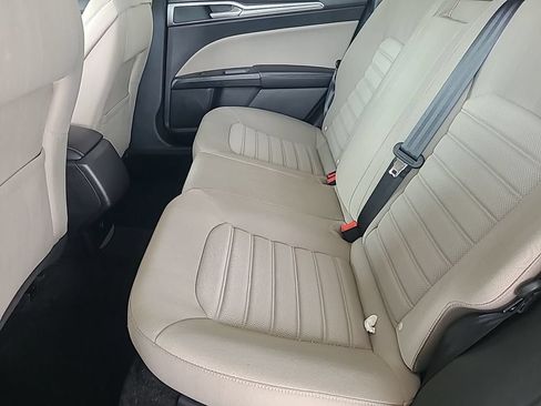 Used 2018 Ford Fusion S FWD image 9