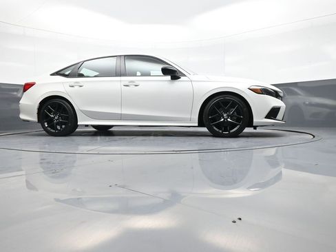 Used 2023 Honda Civic Sport image 28