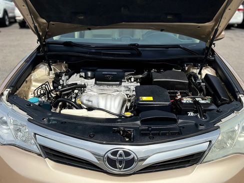 Used 2012 Toyota Camry LE image 33