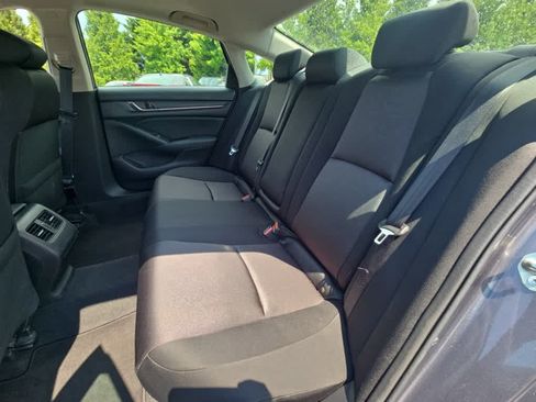 Used 2018 Honda Accord EX image 12