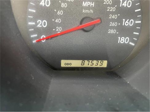 Used 2002 Lexus SC 430 Base 2dr Convertible image 11