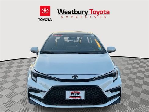 Certified 2025 Toyota Corolla XSE image 3