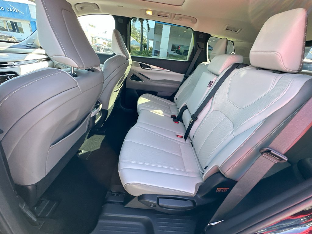 Used 2026 INFINITI QX60 Luxe FWD image 24