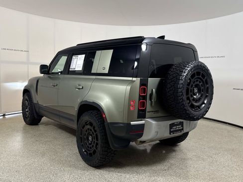 Used 2020 Land Rover Defender 110 SE AWD/4WD image 3