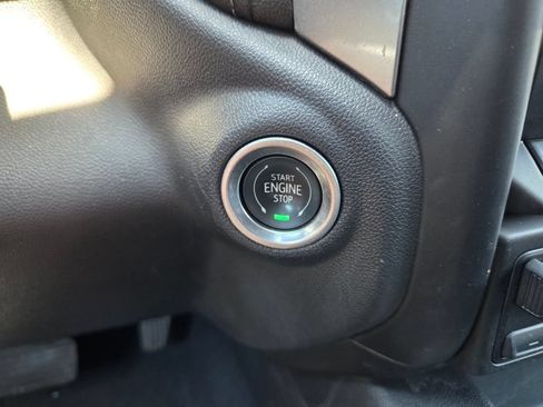 Used 2022 Chevrolet Silverado 1500 LTZ AWD/4WD image 27