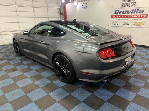 Used 2021 Ford Mustang GT Premium w/ Equipment Group 401A image 3