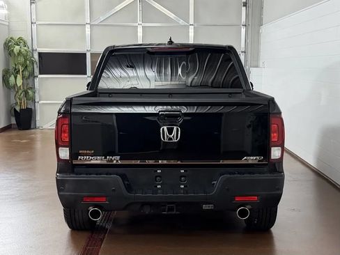Used 2023 Honda Ridgeline Black Edition image 4
