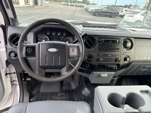 Used 2011 Ford F350 XL image 13
