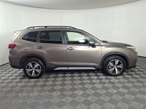 Used 2021 Subaru Forester Touring image 11