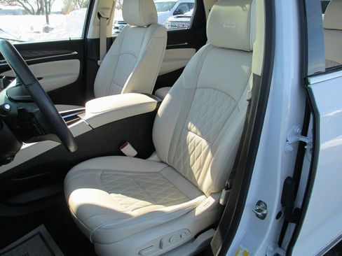 Certified 2023 Buick Enclave Avenir image 17