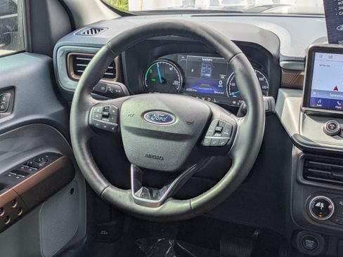 Certified 2024 Ford Maverick Lariat FWD image 21