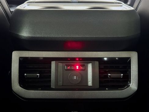 Used 2025 Ford F450 Platinum w/ FX4 Off-Road Package AWD/4WD image 23