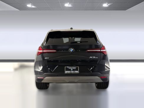 Used 2025 BMW X3 xDrive30i w/ Convenience Package image 9