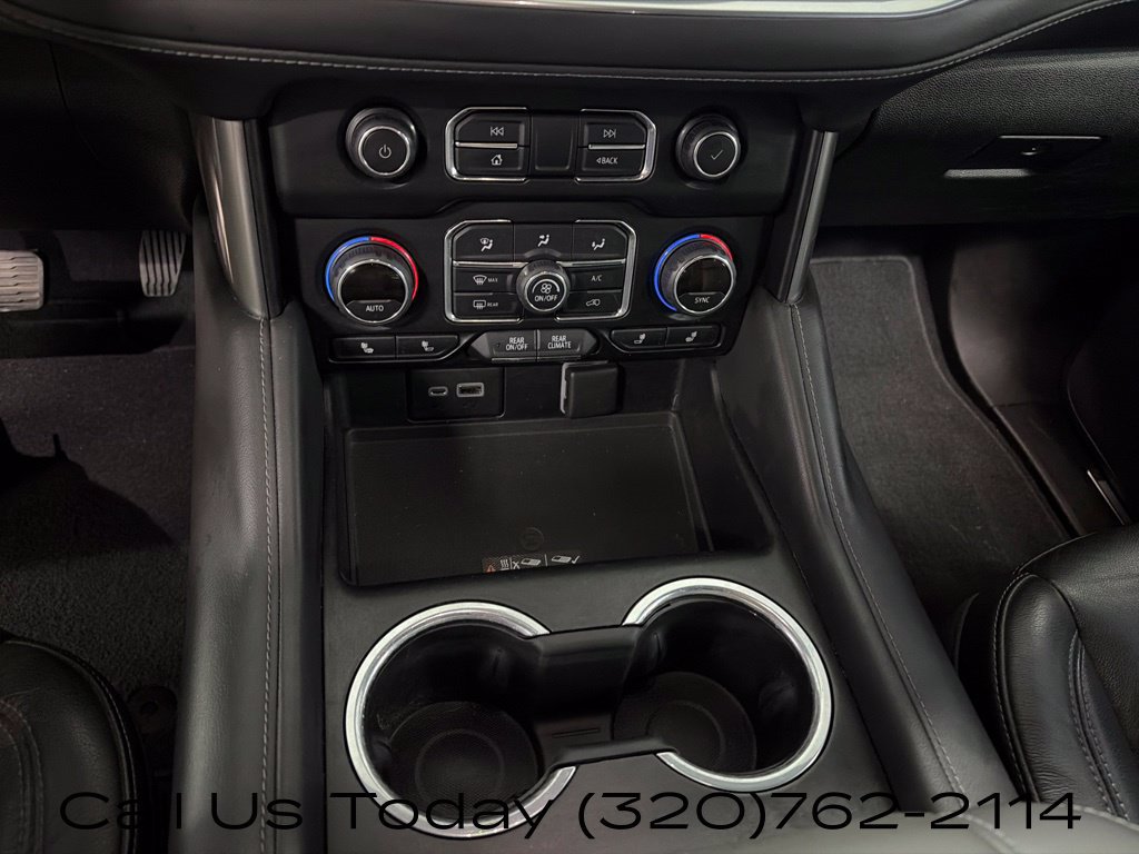 Used 2021 Chevrolet Suburban Z71 w/ Z71 Signature Package AWD/4WD image 17