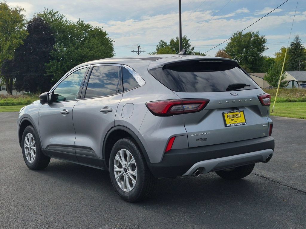 Used 2024 Ford Escape Active AWD/4WD image 5