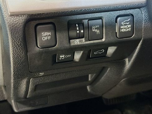 Used 2018 Subaru Forester 2.5i Touring w/ Popular Package #3B AWD/4WD image 12