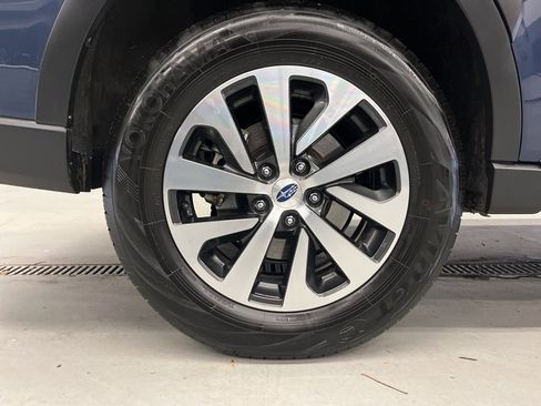 Certified 2025 Subaru Outback Premium w/ Popular Package #1A image 35