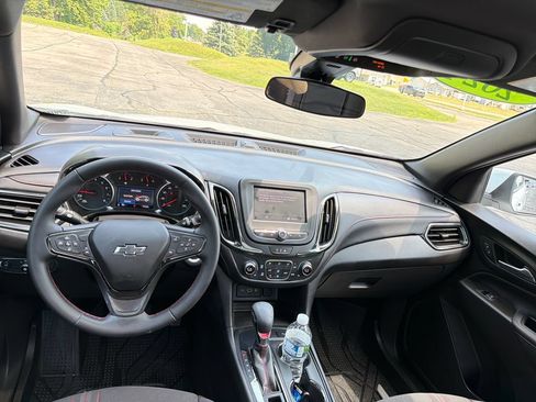 Used 2024 Chevrolet Equinox RS w/ LPO, Floor Liner Package FWD image 24