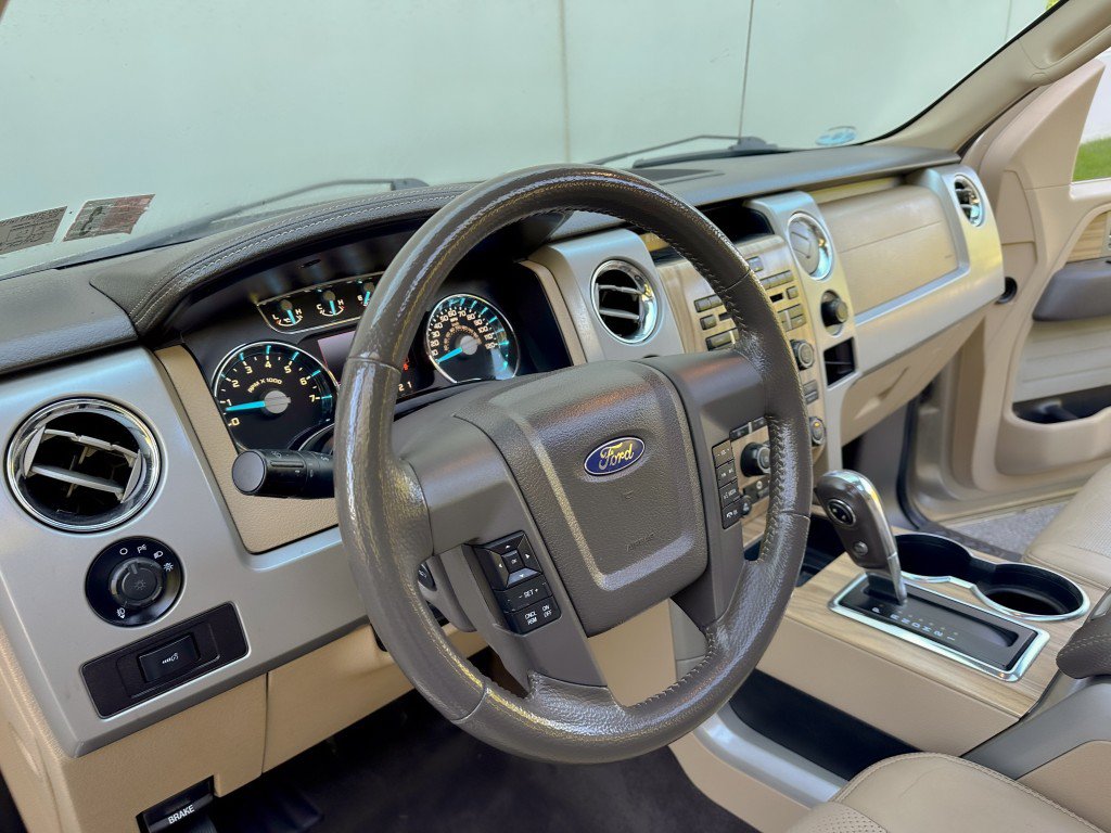 Used 2011 Ford F150 Lariat w/ Lariat Plus Pkg AWD/4WD image 18