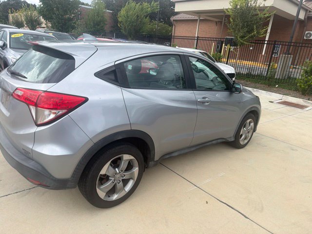 Used 2021 Honda HR-V LX image 5