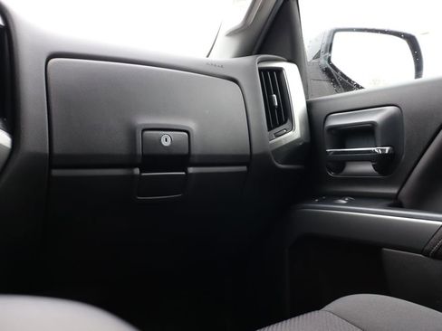 Used 2018 Chevrolet Silverado 1500 LT w/ All Star Edition image 40