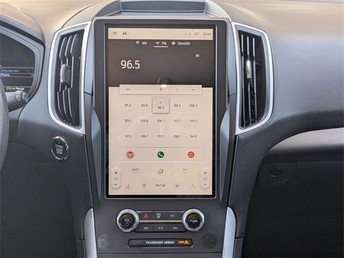 Used 2023 Ford Edge SEL image 20