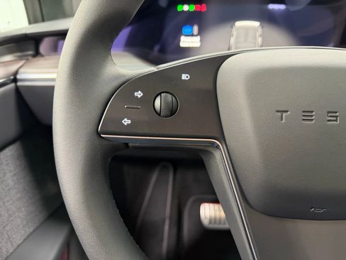 Used 2026 Tesla Model X image 34