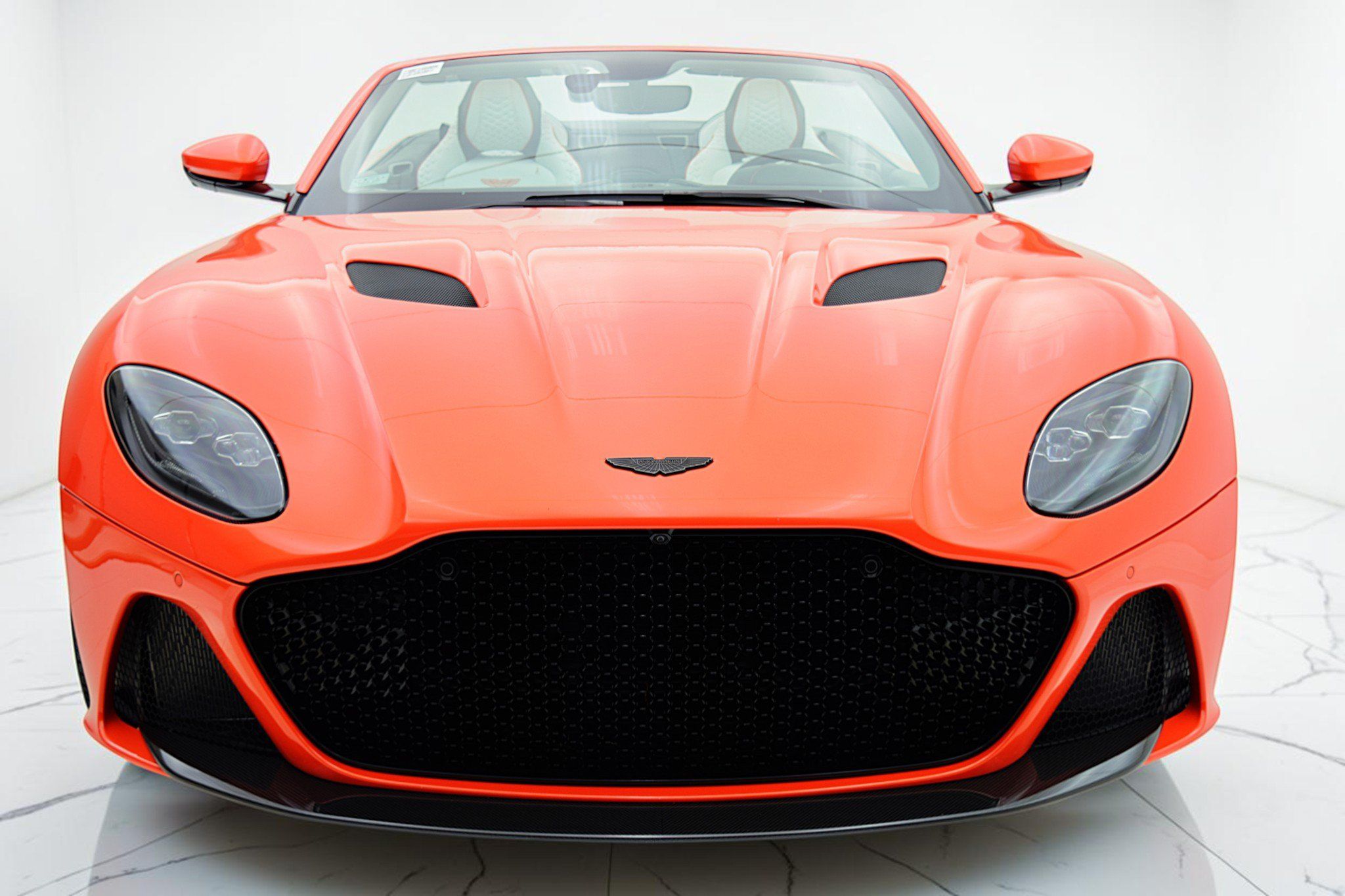 Used 2023 Aston Martin DBS Superleggera Volante RWD image 30