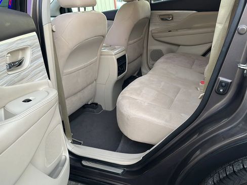 Used 2016 Nissan Murano SV image 14
