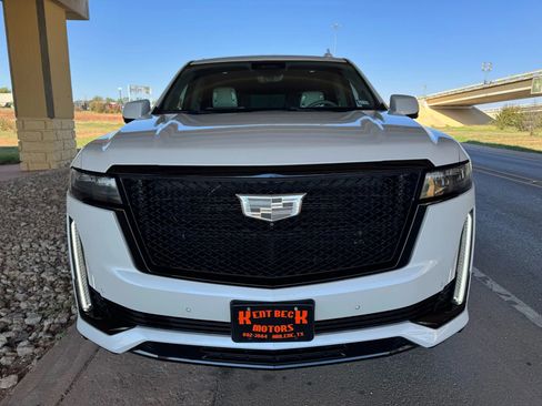 Used 2021 Cadillac Escalade Sport Platinum image 8