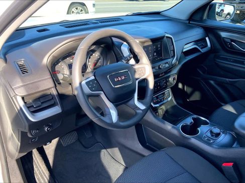 Used 2023 GMC Terrain SLE w/ Driver Convenience Package image 15