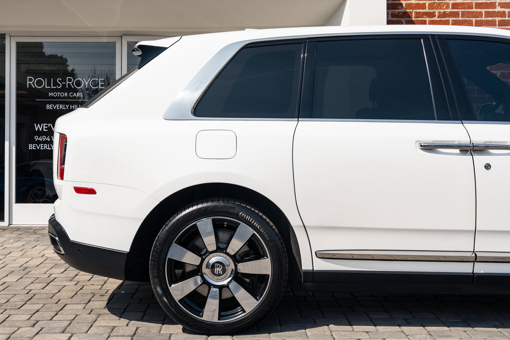 Used 2023 Rolls-Royce Cullinan w/ Technology Package AWD/4WD image 20