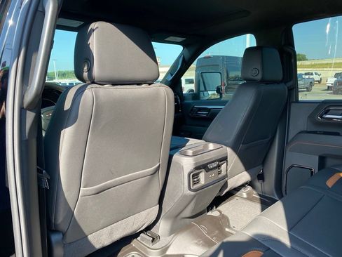 Used 2026 GMC Sierra 2500 AT4 w/ AT4 Premium Plus Package AWD/4WD image 30