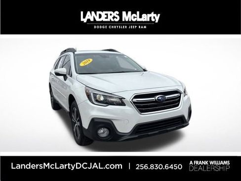 Used 2019 Subaru Outback 2.5i Limited image 1