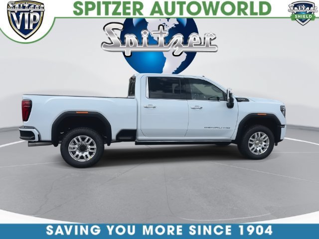 New 2026 GMC Sierra 3500 Denali Ultimate w/ LPO, Black Badging Package AWD/4WD image 17