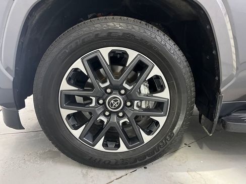 Used 2023 Toyota Sequoia Limited image 15