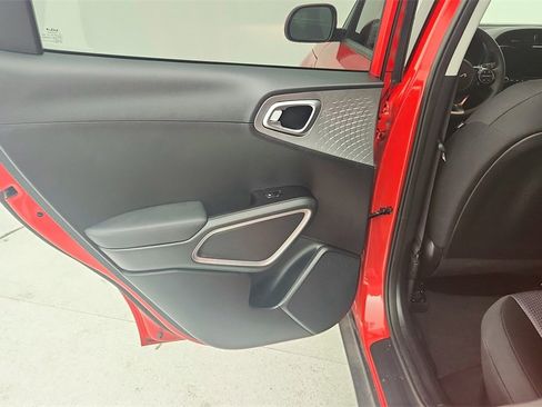 Used 2023 Kia Soul S image 26