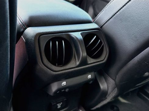 Used 2023 Jeep Wrangler Unlimited Rubicon 4xe AWD/4WD image 28