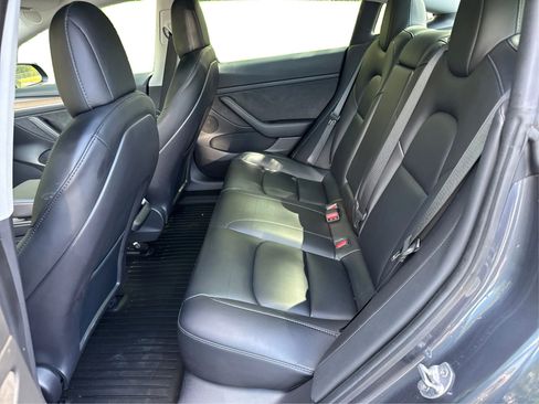 Used 2021 Tesla Model 3 Performance image 13