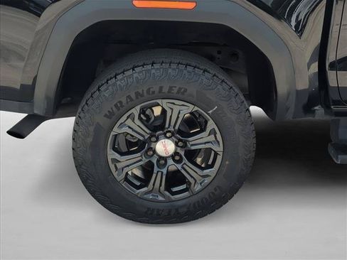 Used 2024 GMC Canyon Elevation w/ Elevation Premium Package RWD image 25