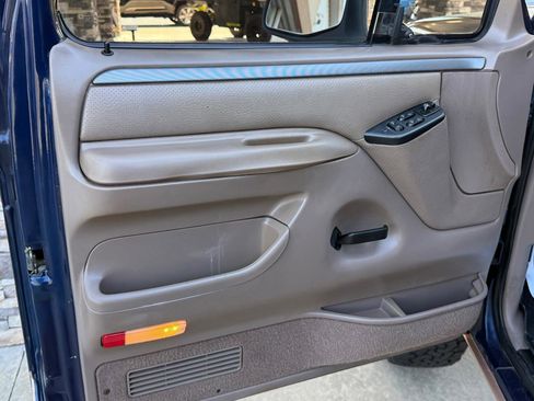 Used 1995 Ford Bronco Eddie Bauer image 9