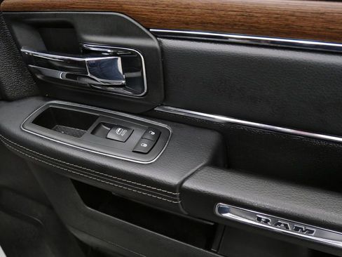 Used 2017 RAM 1500 Laramie w/ Convenience Group image 17