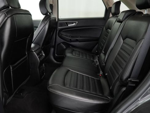 Used 2019 Ford Edge SEL w/ Equipment Group 201A FWD image 11