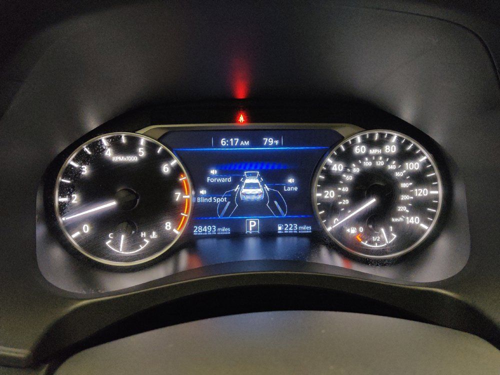 Used 2025 Nissan Altima 2.5 SV FWD image 23