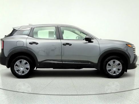 Used 2025 Nissan Kicks S FWD image 4